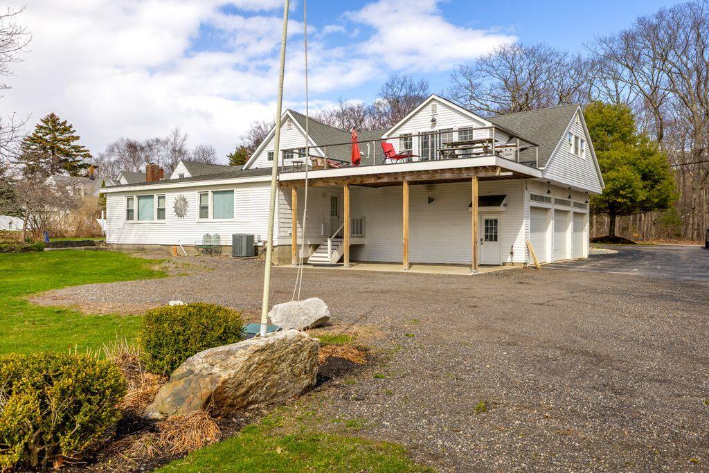 27 Fowler Road Cape Elizabeth ME 04107