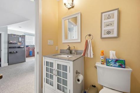27 Fowler Road Cape Elizabeth ME 04107