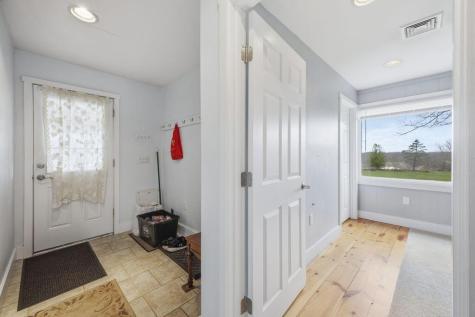 27 Fowler Road Cape Elizabeth ME 04107