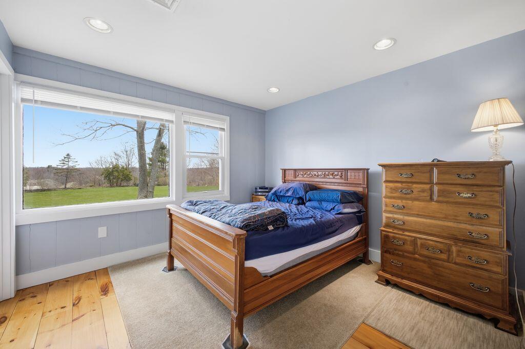 27 Fowler Road Cape Elizabeth ME 04107