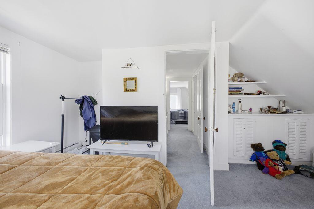 27 Fowler Road Cape Elizabeth ME 04107