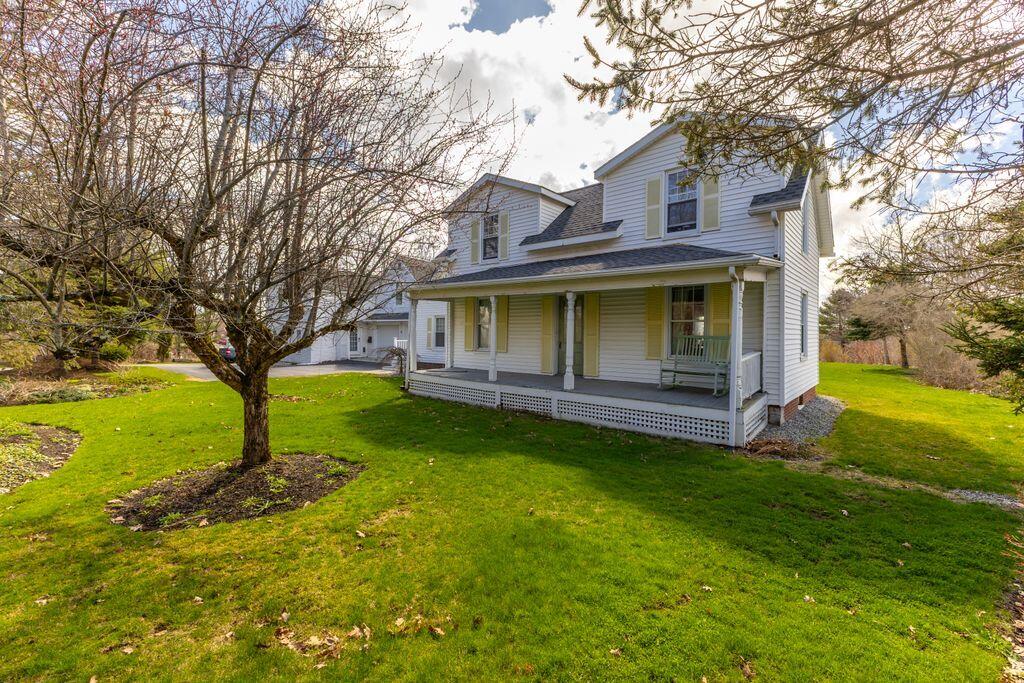 27 Fowler Road Cape Elizabeth ME 04107