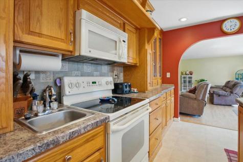 73 Spring Drive Bowdoin ME 04287