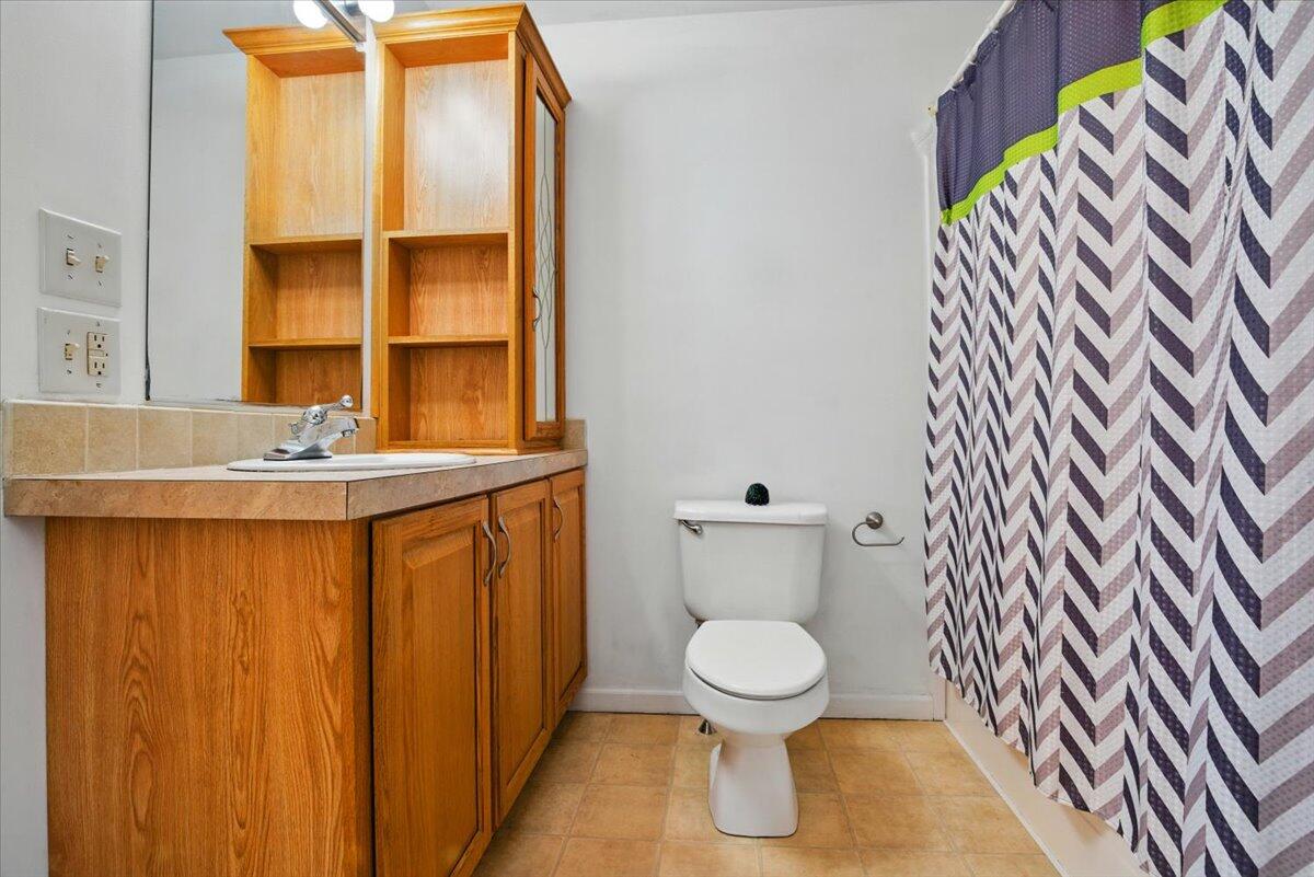 73 Spring Drive Bowdoin ME 04287