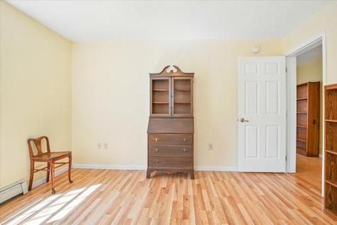 73 Spring Drive Bowdoin ME 04287