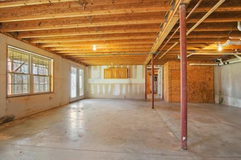 73 Spring Drive Bowdoin ME 04287