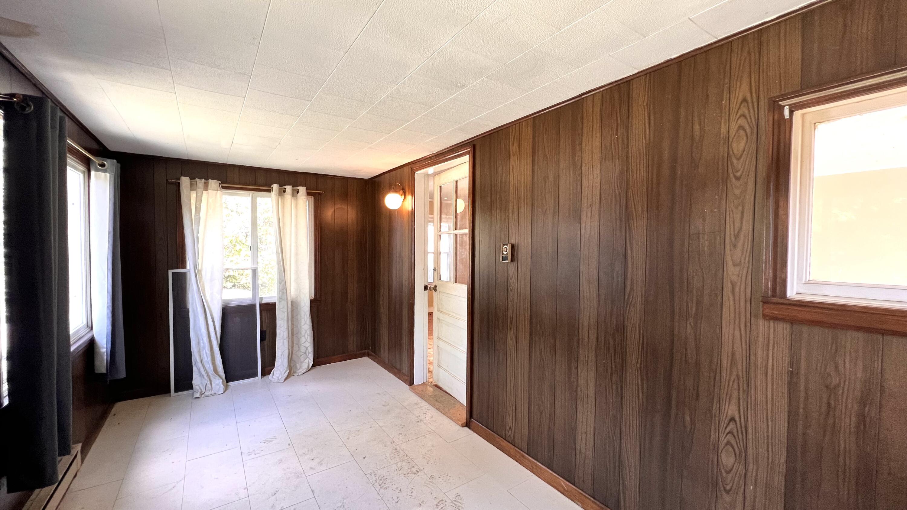 19 Elm Street Dexter ME 04930