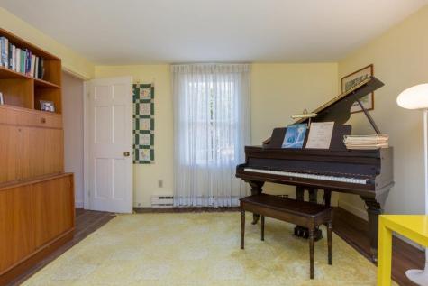 216 Drinkwater Point Road Yarmouth ME 04096