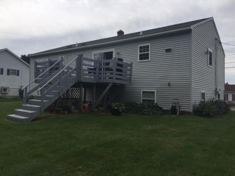 10 Daisey Lane Hampden ME 04444