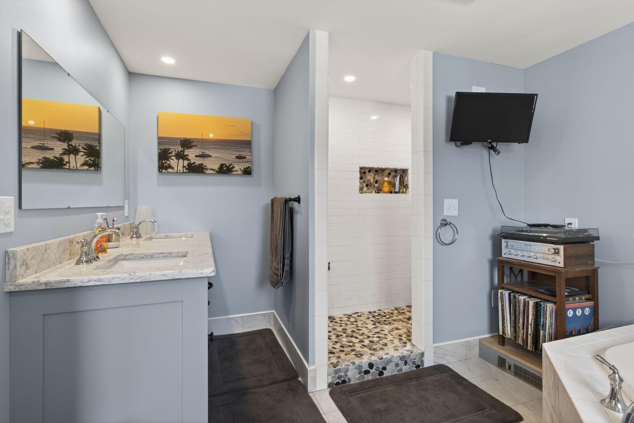 6 Priscilla Avenue Biddeford ME 04005