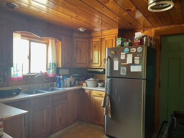 38 Kuvaja Road Greenwood ME 04255