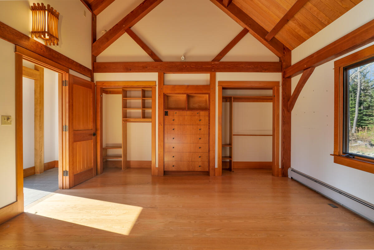 748 Oceanville Road Stonington ME 04681