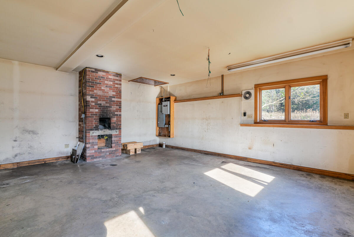 748 Oceanville Road Stonington ME 04681