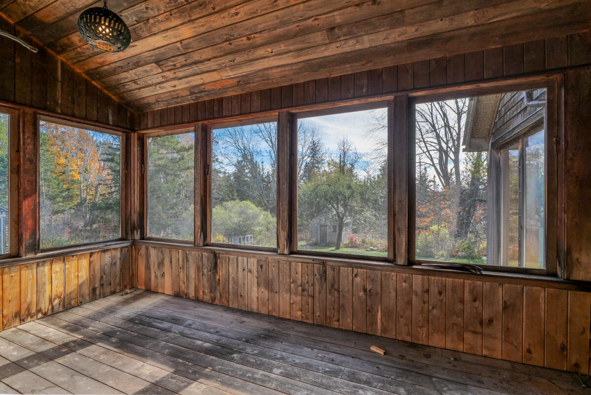 748 Oceanville Road Stonington ME 04681