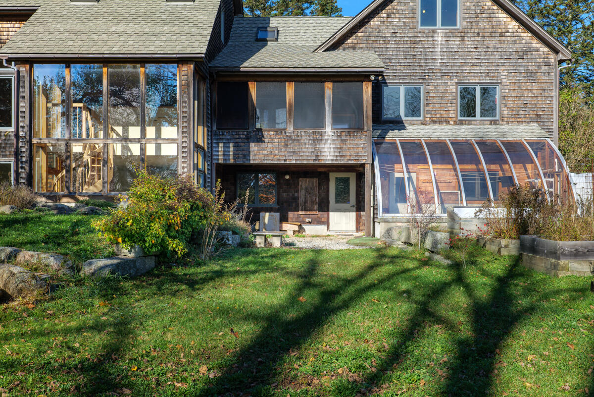 748 Oceanville Road Stonington ME 04681