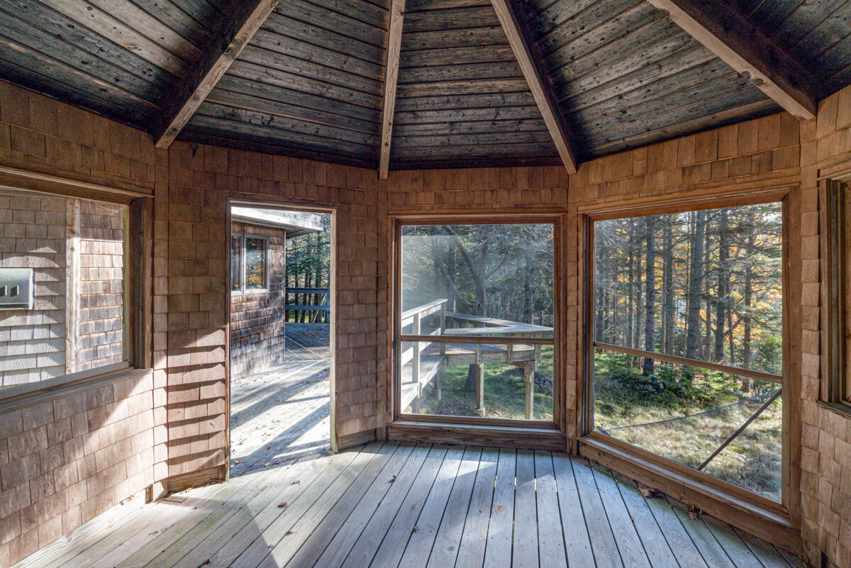 748 Oceanville Road Stonington ME 04681