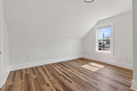 26 Vernon Street Auburn ME 04210