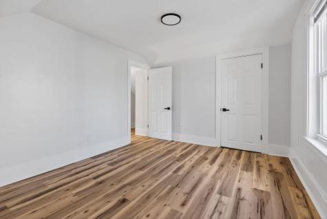 26 Vernon Street Auburn ME 04210