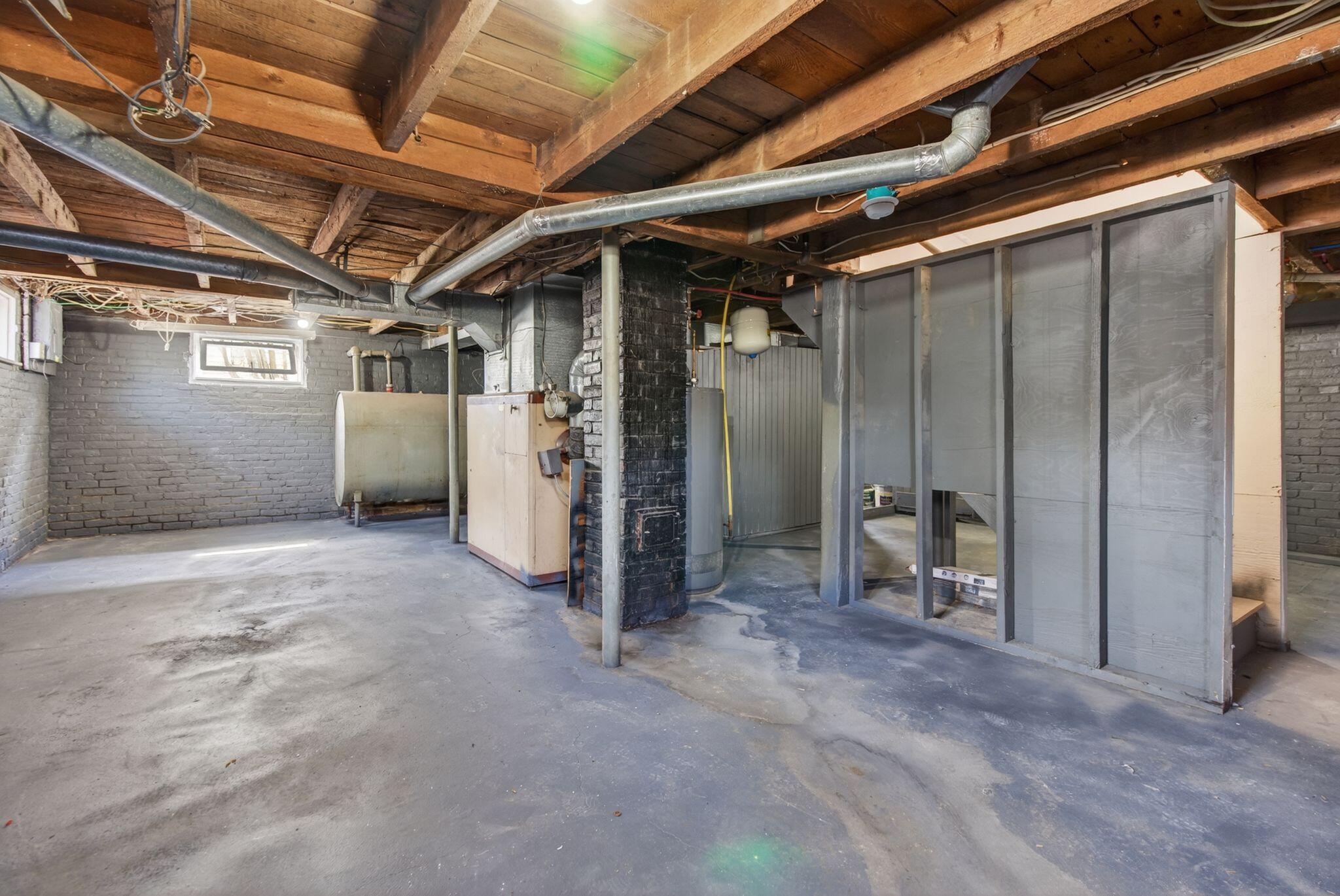 26 Vernon Street Auburn ME 04210