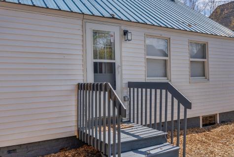 26 Vernon Street Auburn ME 04210