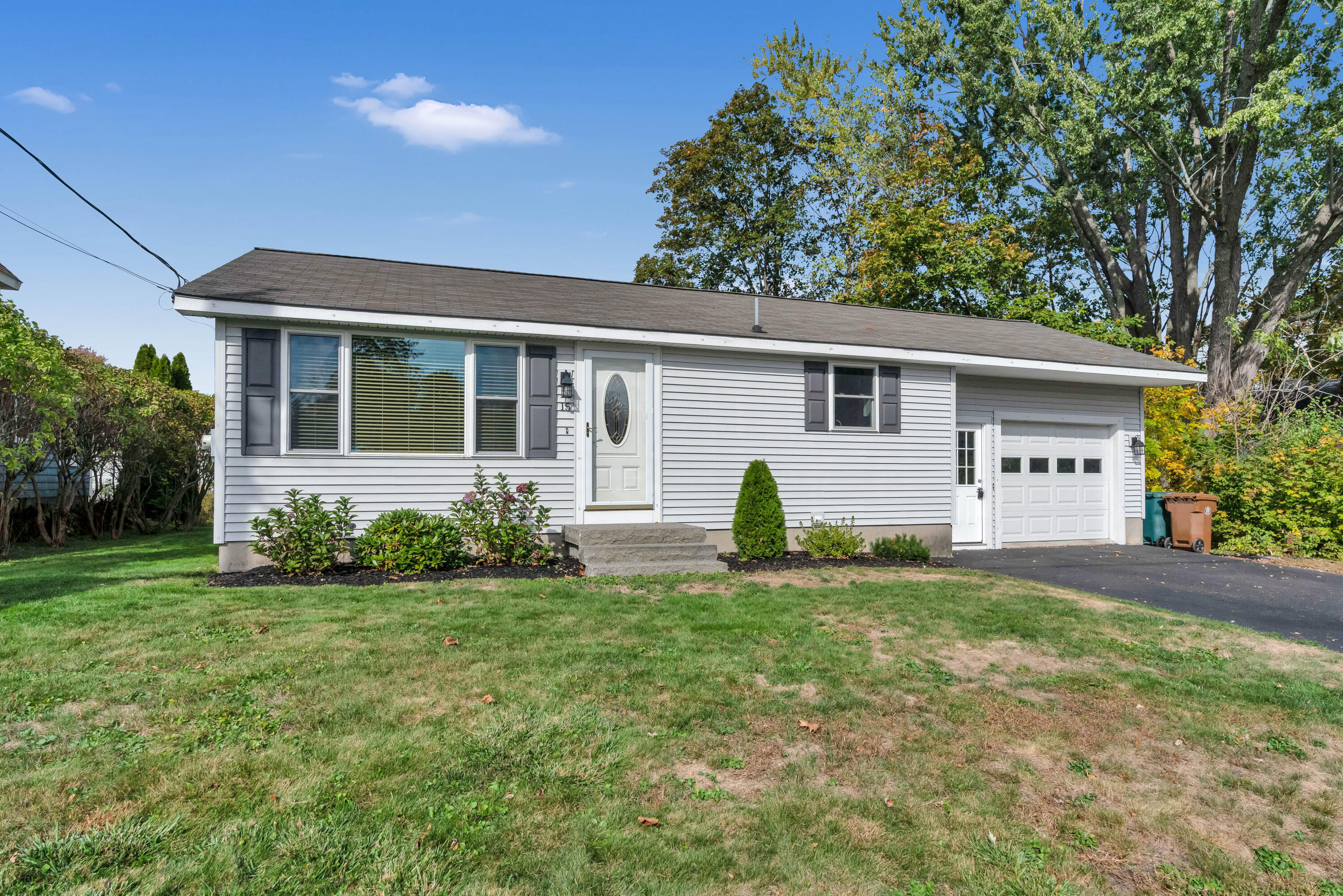 15 Lafayette Street Saco ME 04072