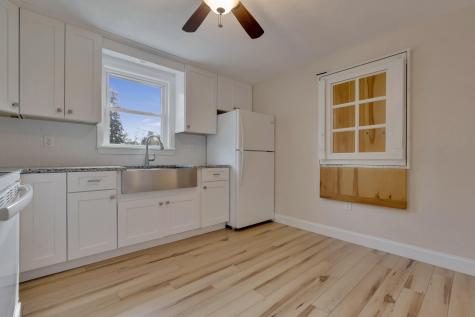 15 Lafayette Street Saco ME 04072