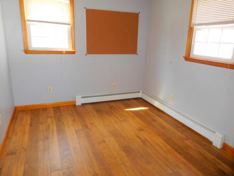 10 Colby Street Auburn ME 04210