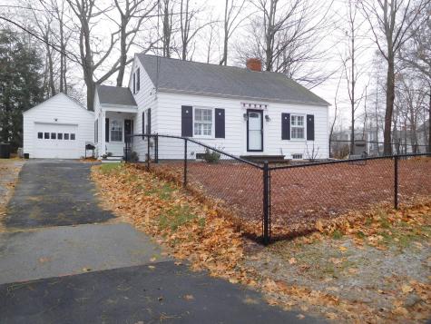 25 Bardwell Street Lewiston ME 04240