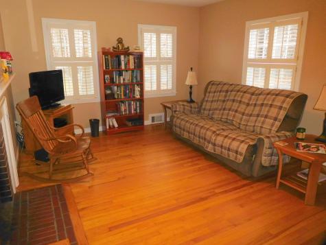 25 Bardwell Street Lewiston ME 04240