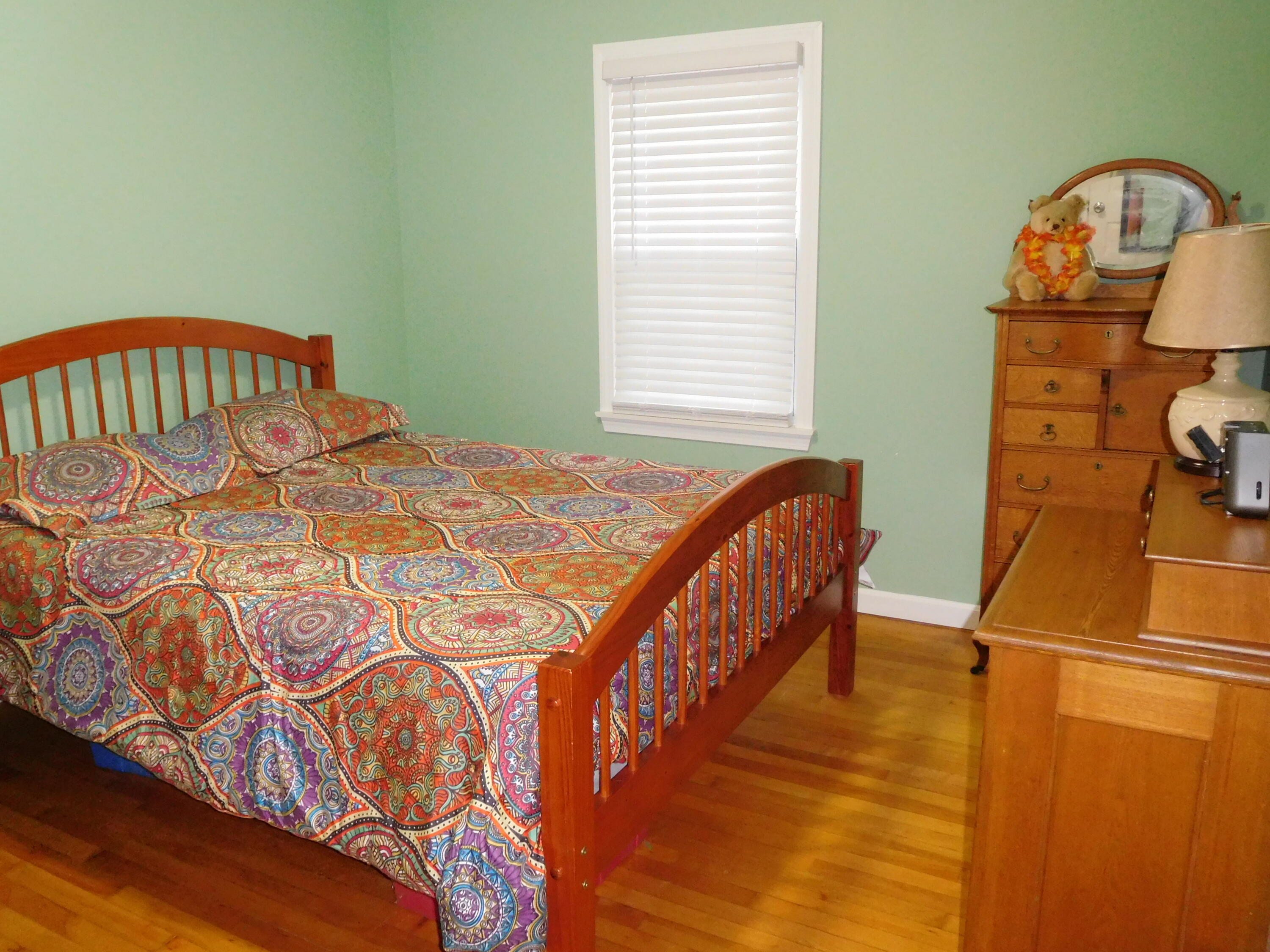 25 Bardwell Street Lewiston ME 04240