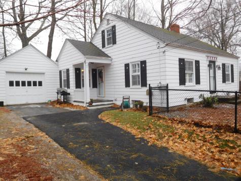 25 Bardwell Street Lewiston ME 04240