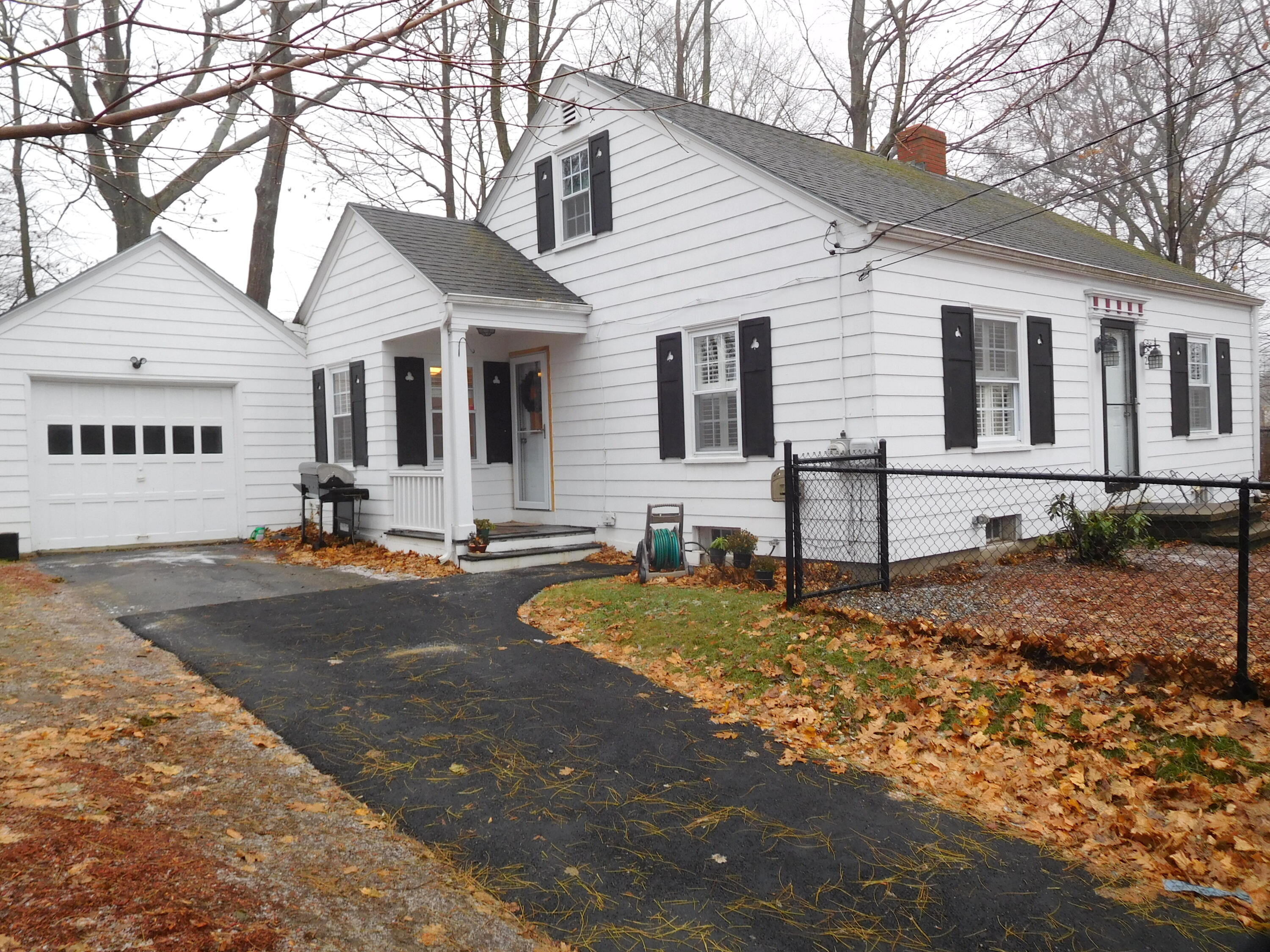25 Bardwell Street Lewiston ME 04240