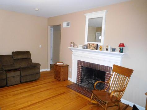 25 Bardwell Street Lewiston ME 04240