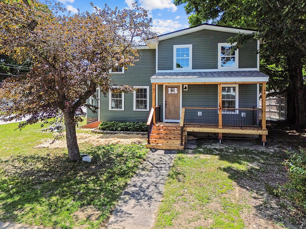 22 Shaw Street Newport ME 04953