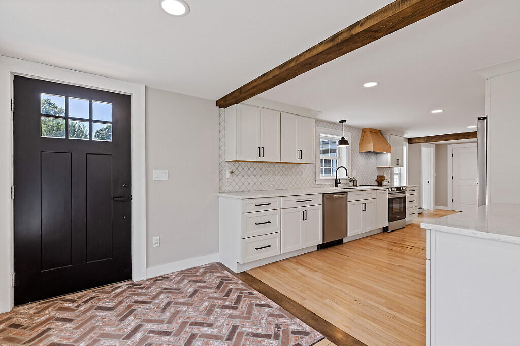 22 Shaw Street Newport ME 04953