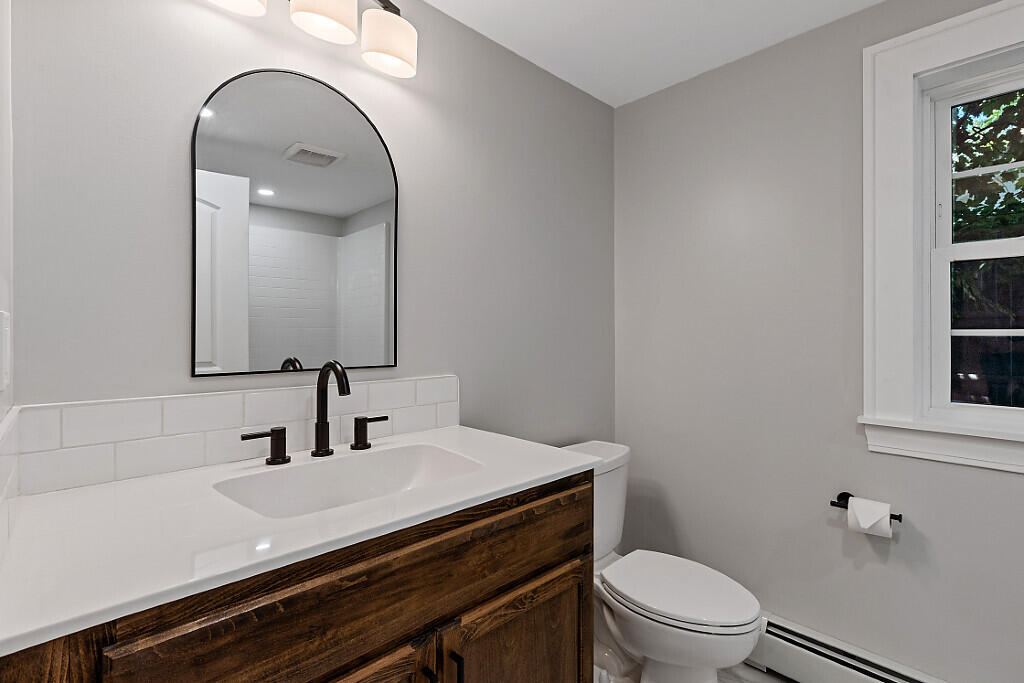 22 Shaw Street Newport ME 04953