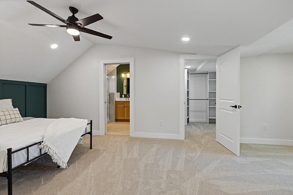 22 Shaw Street Newport ME 04953