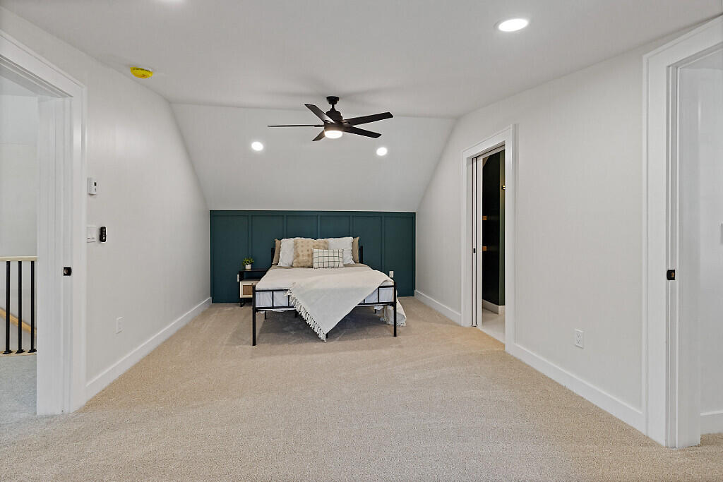 22 Shaw Street Newport ME 04953