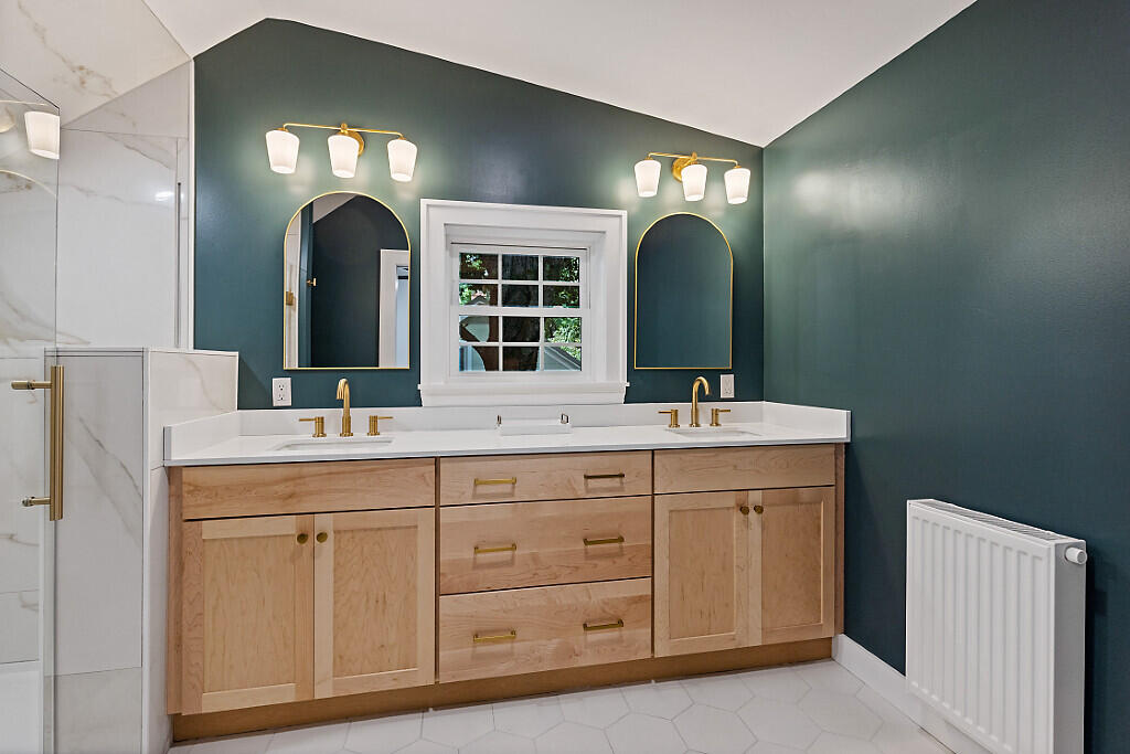 22 Shaw Street Newport ME 04953