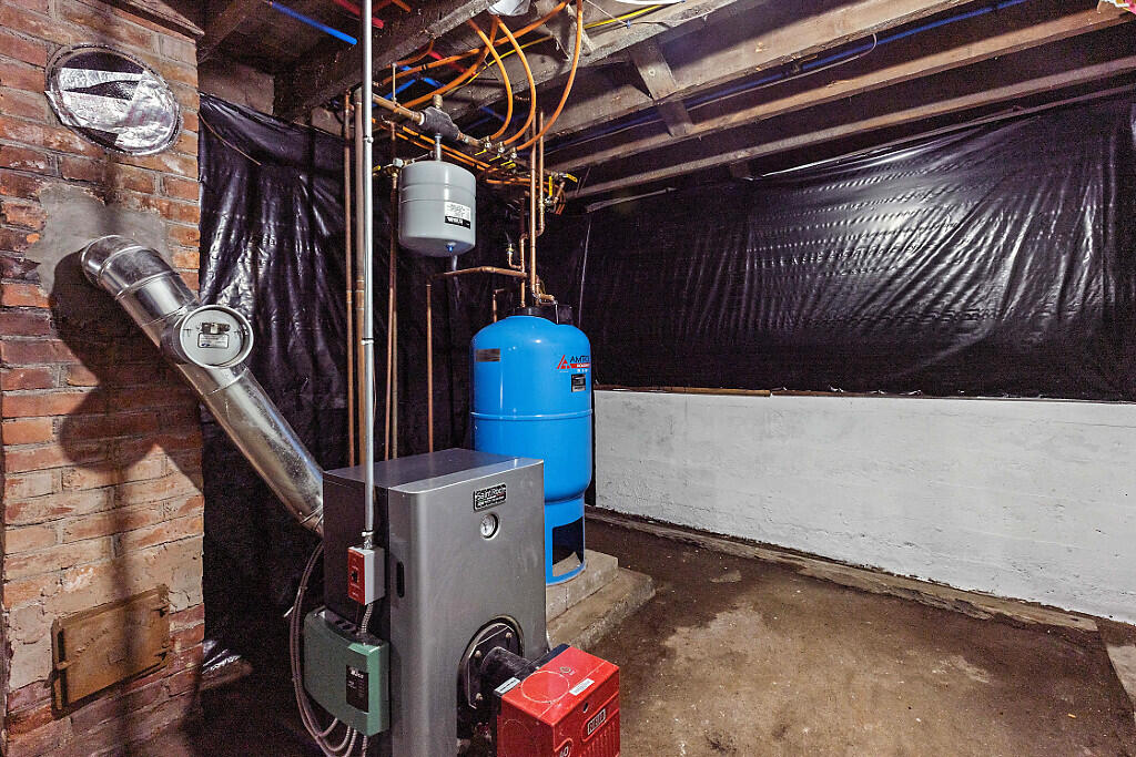 22 Shaw Street Newport ME 04953