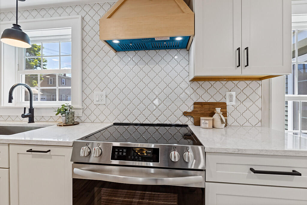 22 Shaw Street Newport ME 04953