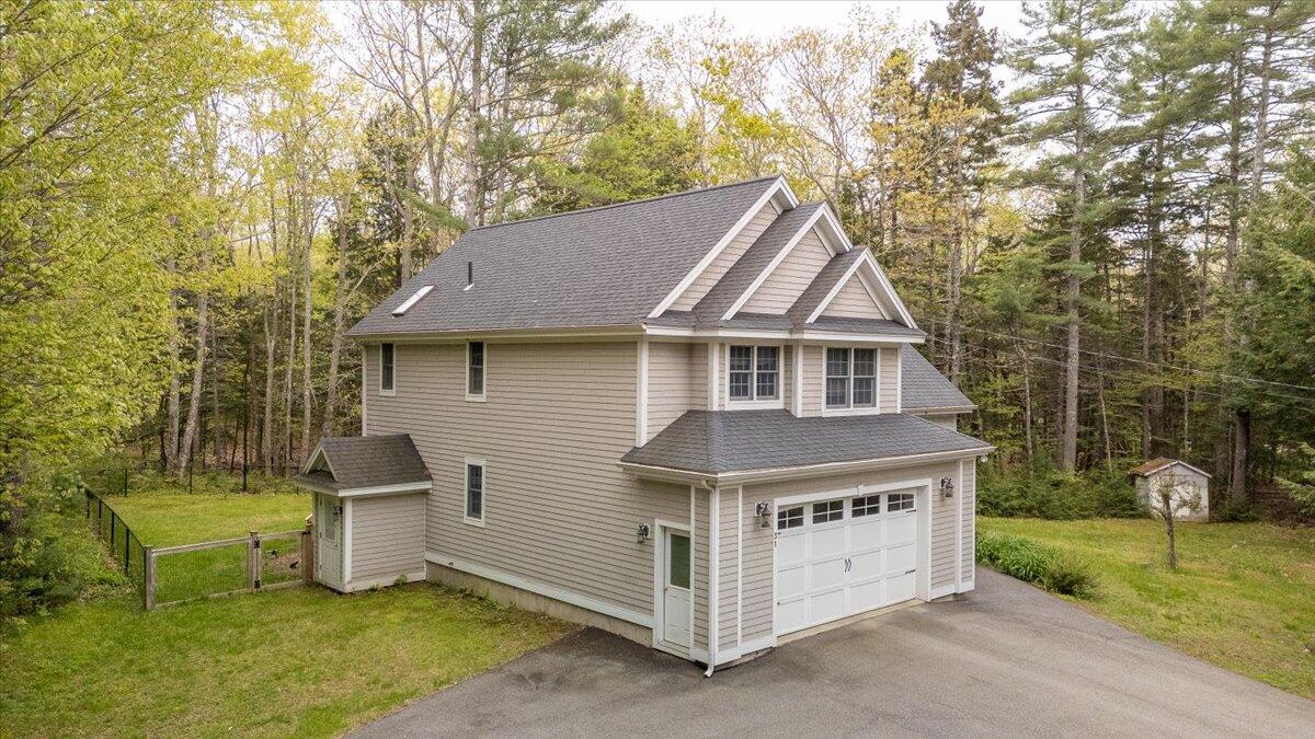 31 Hart Road Warren ME 04864