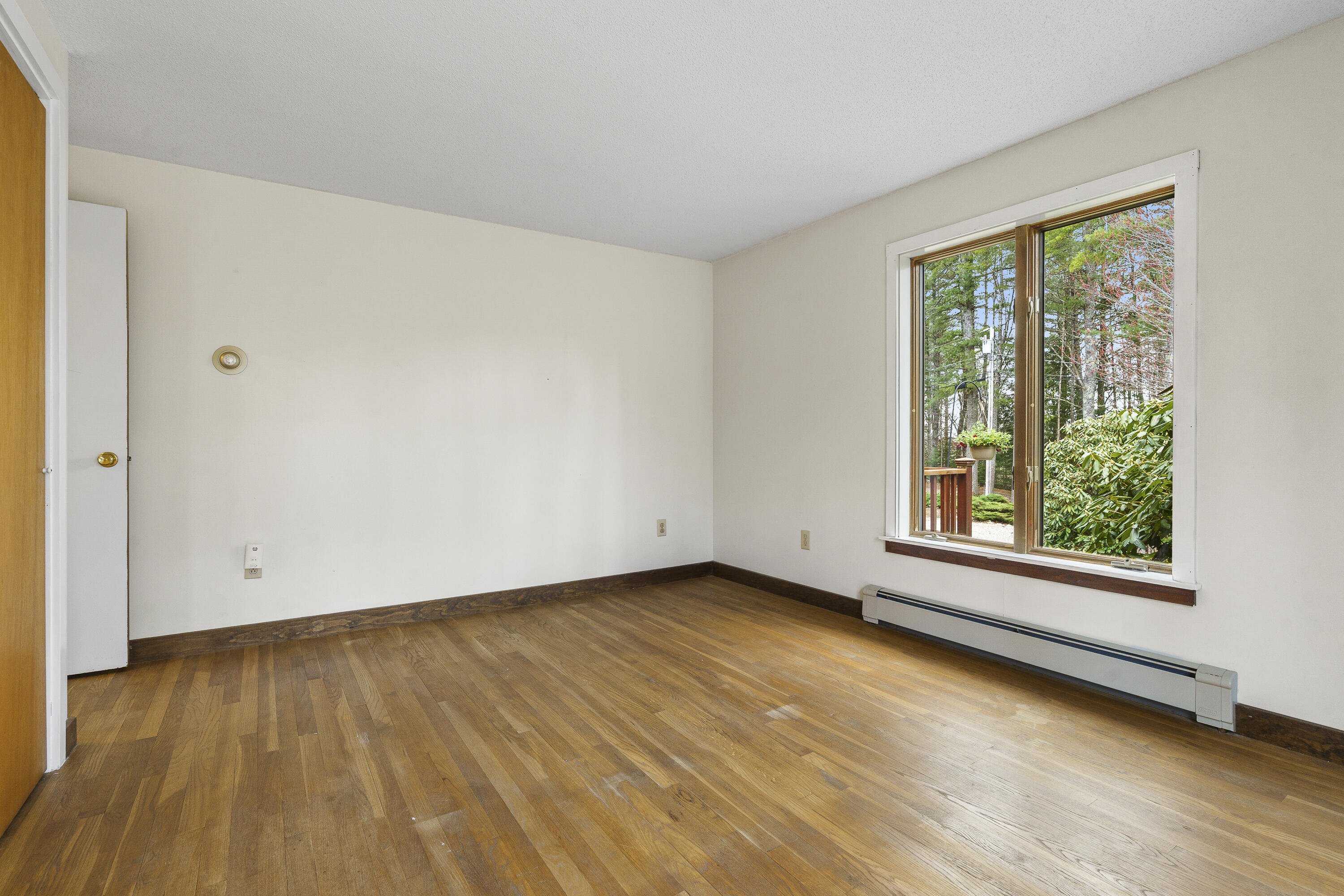 29 Juniper Lane Nobleboro ME 04555