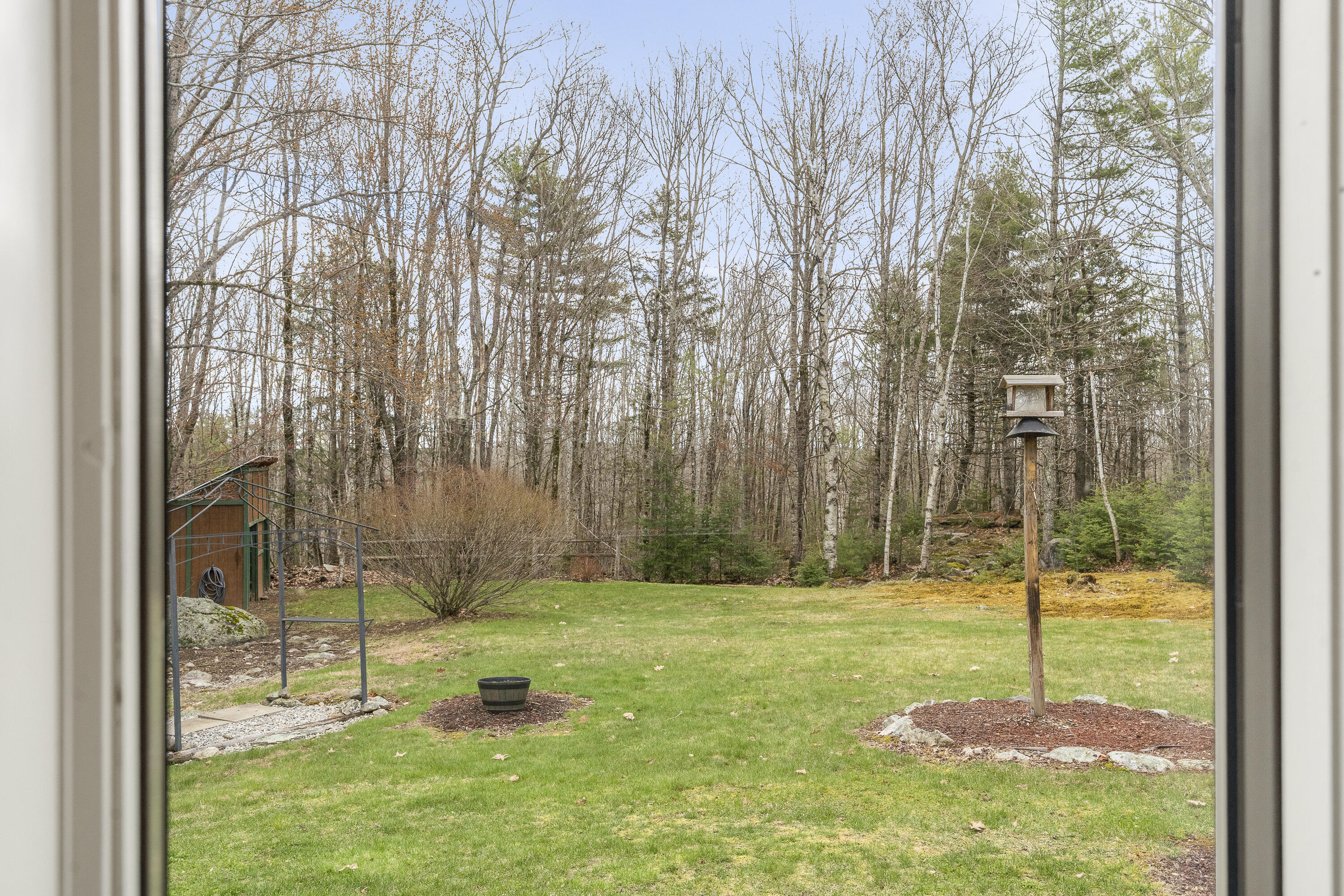 29 Juniper Lane Nobleboro ME 04555