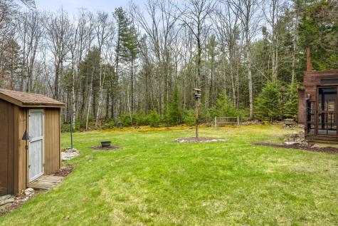 29 Juniper Lane Nobleboro ME 04555