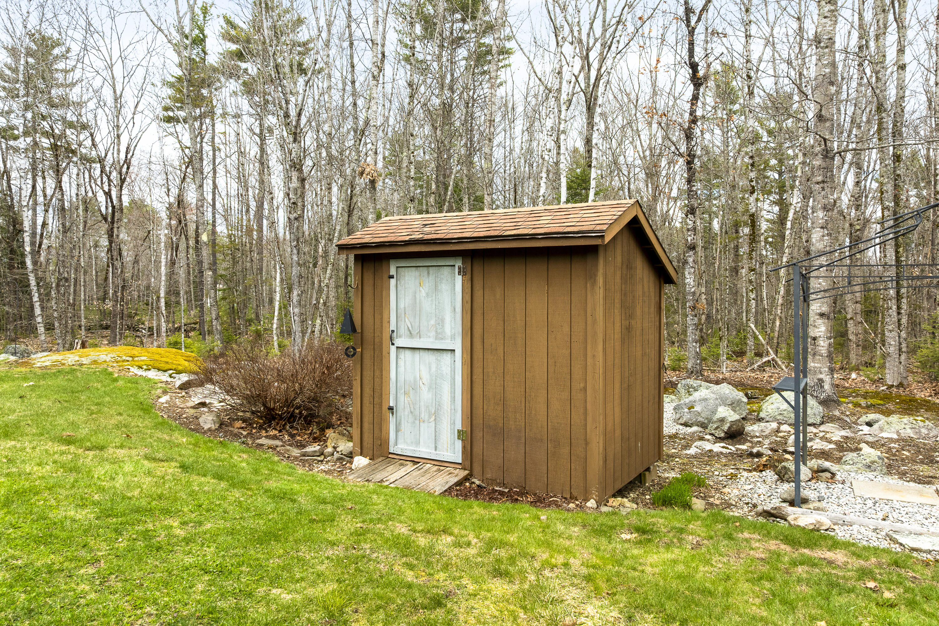 29 Juniper Lane Nobleboro ME 04555