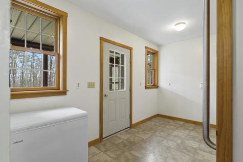 29 Juniper Lane Nobleboro ME 04555