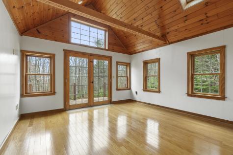 29 Juniper Lane Nobleboro ME 04555