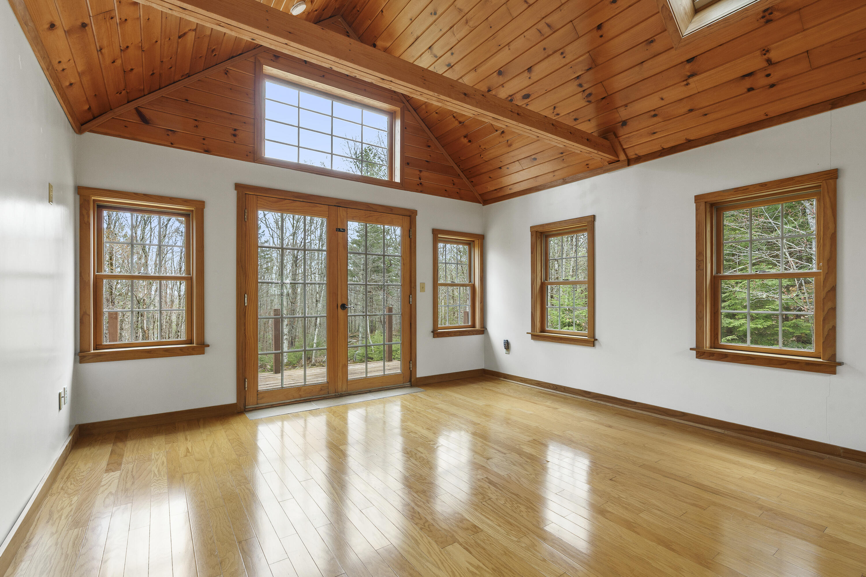 29 Juniper Lane Nobleboro ME 04555