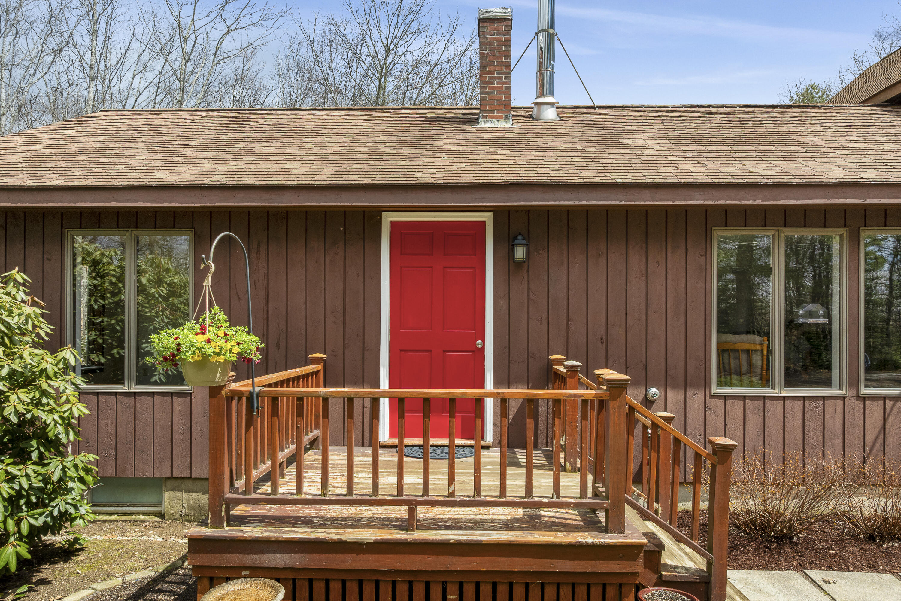 29 Juniper Lane Nobleboro ME 04555